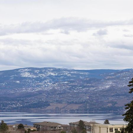 Doubletree By Hilton West Kelowna Bagian luar foto