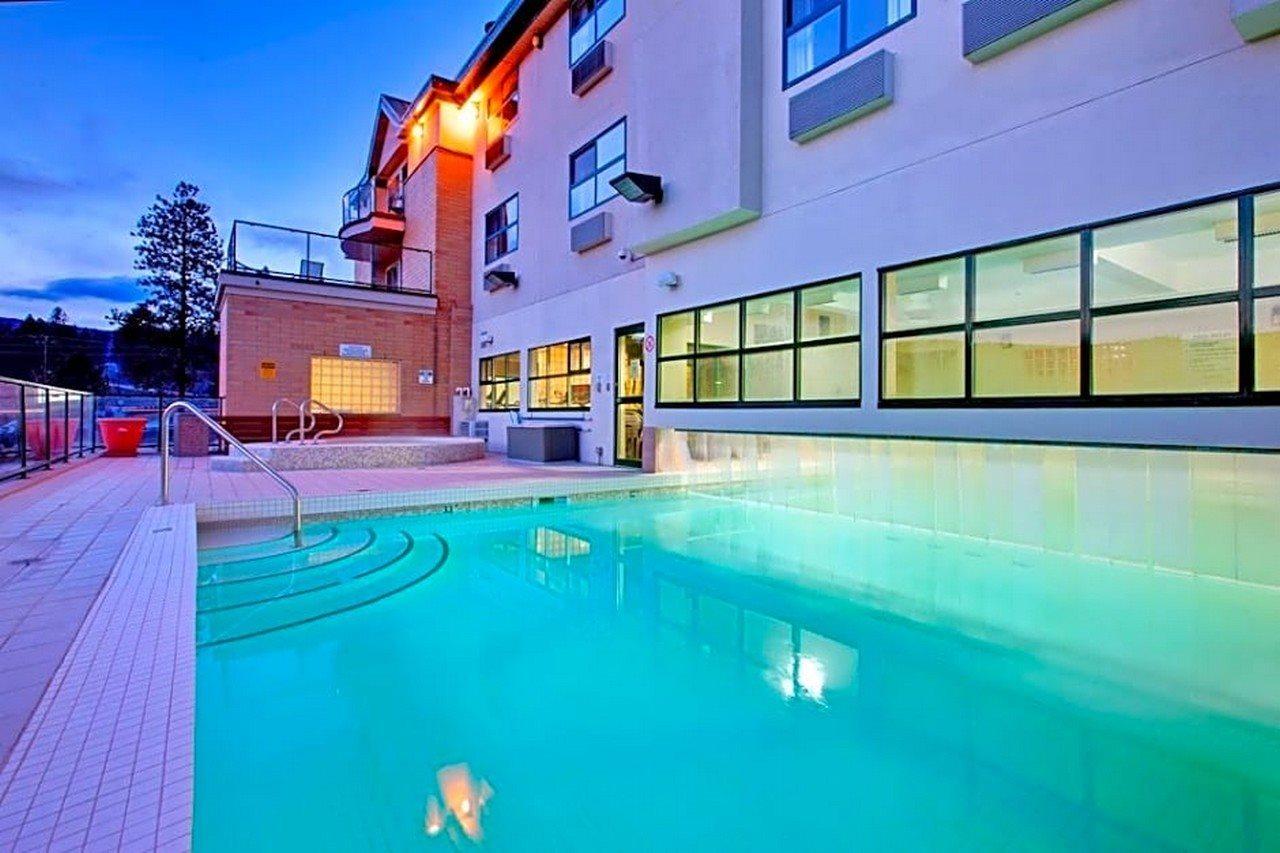 Doubletree By Hilton West Kelowna Bagian luar foto