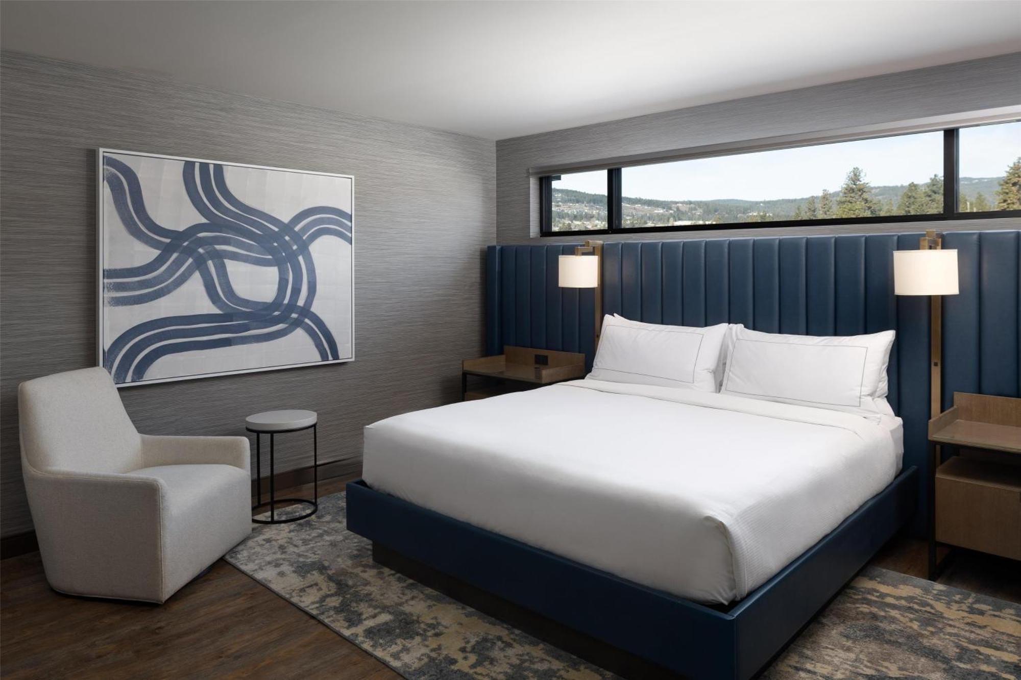Doubletree By Hilton West Kelowna Bagian luar foto